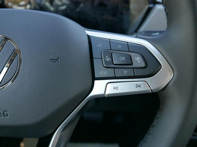 Volkswagen Touran Comfortline 2.0 TDI DSG*AHK*NAVI*TEMPOMAT*KESSY*RFK*SHZ*3-ZONE KLIMAAUTOMATIK* 