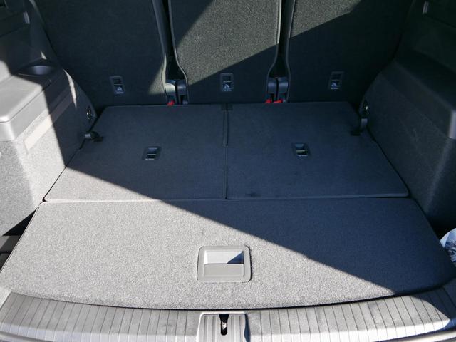 Touran Comfortline 1.5 TSI DSG COMFORTLINE*NAVI*ACC*PDC*LED*SHZ*KAMERA*7-SITZER*17-ZOLL 