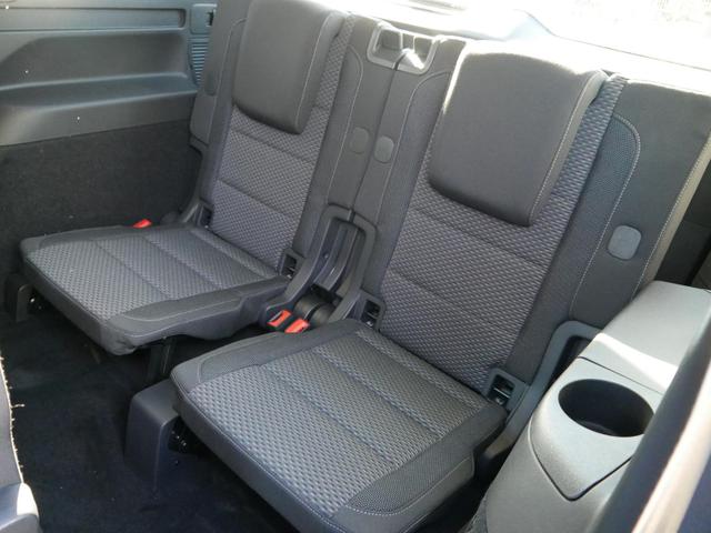 Touran Comfortline 1.5 TSI DSG COMFORTLINE*NAVI*ACC*PDC*LED*SHZ*KAMERA*7-SITZER*17-ZOLL 