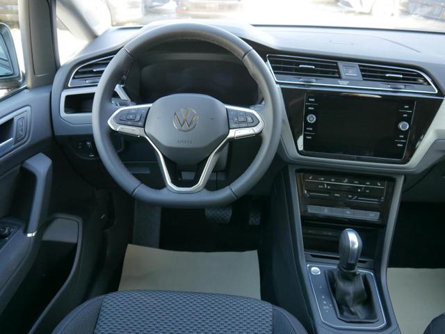 Touran Comfortline 1.5 TSI DSG COMFORTLINE*NAVI*ACC*PDC*LED*SHZ*KAMERA*7-SITZER*17-ZOLL 