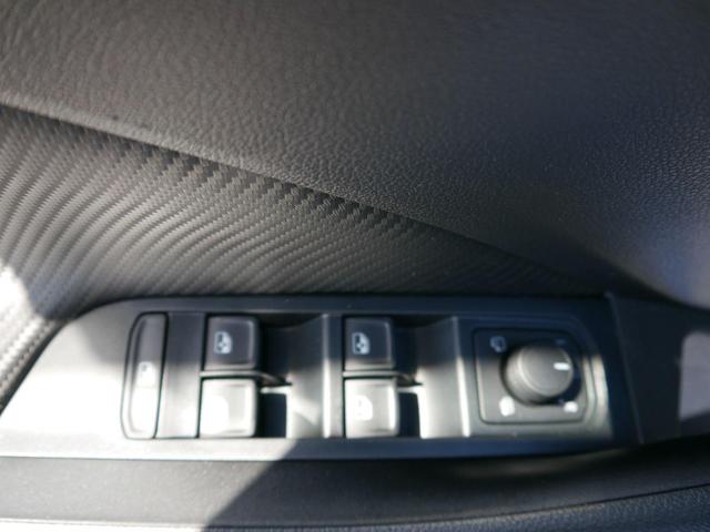 Skoda Kamiq Monte Carlo 1,5 TSI DSG *AHK-SCHWENKBAR*PDC-HINTEN*KAMERA*SHZ*KESSY*LENKRADHEIZUNG* 