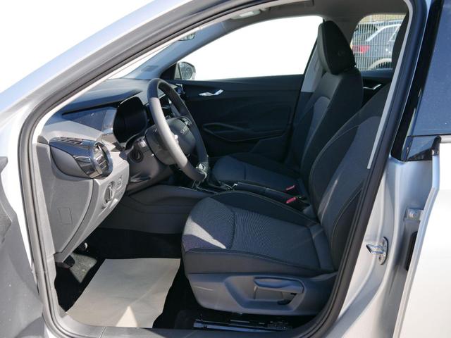 Skoda Fabia Selection 1.0 TSI *LED*PDC-HI*SMARTLINK*SHZ*BLUETOOTH*FRONT-ASSIST 