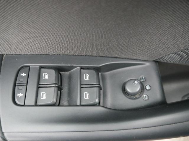 Audi Q3 1.4 TFSI LED-SCHEINWERFER * CONNECTIVITY-PAKET PDC SITZHEIZUNG TEMPOMAT 