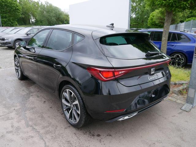 Seat Leon FR 1.5 eTSI DSG*RFK*TEMPOMAT*NAVI*KEYLESS-GO*SHZ*3-ZONE KLIMAAUTOMATIK* 