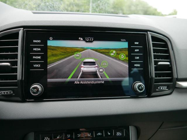 Skoda Karoq Selection 2.0 TDI DSG 4x4 4x4*AHK*TEMPOMAT*SMARTLINK*KLIMAAUTOMATIK*SHZ*LED 