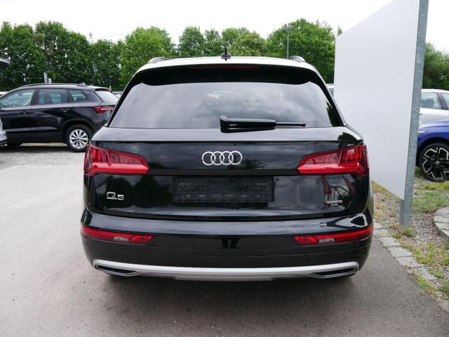 Audi Q5 sport 45 TFSI * QUATTRO S-TRONIC LED NAVI MMI TOUCH KAMERA PDC SHZ 