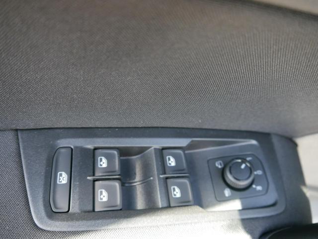 Volkswagen Touran Comfortline 1.5 TSI COMFORTLINE*ACC*NAVI*KESSY*3-ZONE KLIMAAUTOMATIK*RFK*WINTERPAKET* 