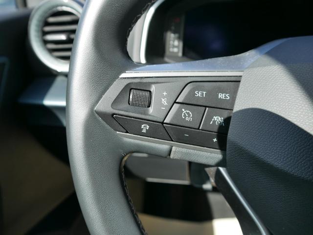 Seat Arona Xperirnce 1.5 TSI DSG Xperirnce*NAVI*ACC*LED*PDC*KAMERA*SHZ*TEMPOMAT*18-ALU 