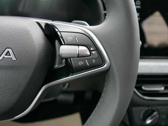 Skoda Kamiq Edition 130 Jahre 1,0 TSI DSG*AHK-SCHWENKBAR*PDC-HI*KAMERA*LED*SHZ*TEMPOMAT 