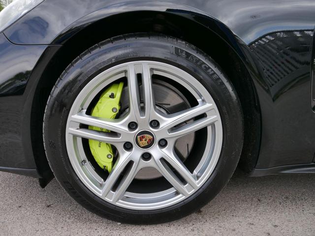 Porsche Panamera 4 Hybrid*ALLRAD*NAVI*PDC*KAMERA*LED*TEMPOMAT*LEDER*EL.PONORAMA-DACH*20-ZOLL 