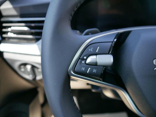Skoda Kamiq Selection 1.0 TSI DSG*PDC-HINTEN*TEMPOMAT*SMARTLINK*SHZ*LED*KLIMAAUTOMATIK* 