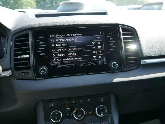 Skoda Karoq Selection 1.5 TSI DSG*ACC*PDC*KAMERA*TEMPOMAT*LED*SMARTLINK*KLIMA*RADIO*17-ZOLL 