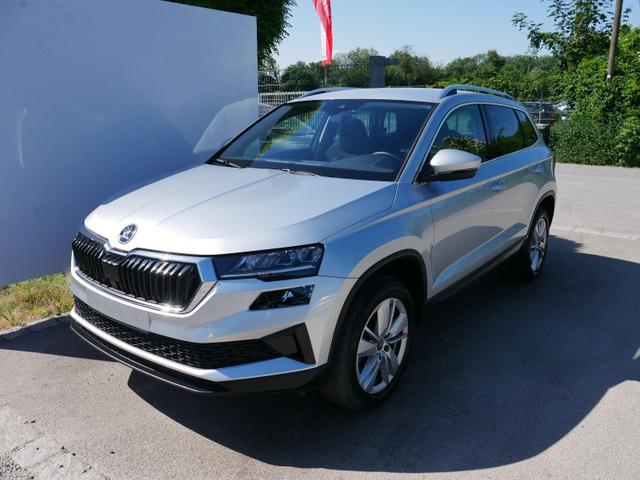 Skoda Karoq - Selection 1.5 TSI DSG*ACC*PDC*KAMERA*TEMPOMAT*LED*SMARTLINK*KLIMA*RADIO*17-ZOLL