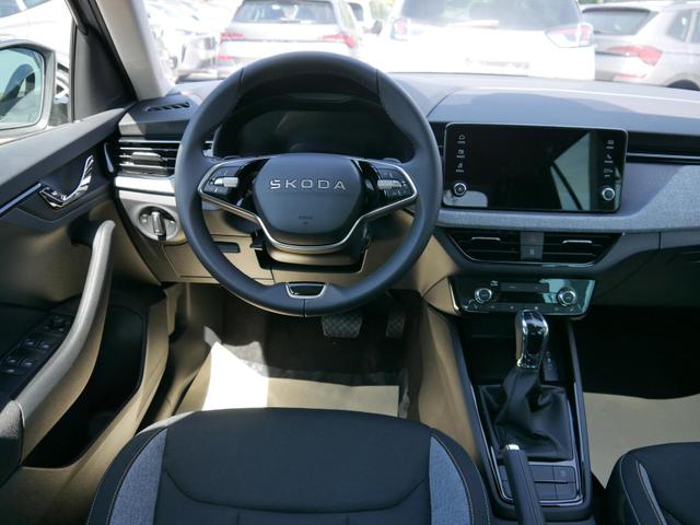 Skoda Kamiq Selection 1.0 TSI DSG*AHK-SCHWENKBAR*TEMPOMAT*PDC-HINTEN*KEYLESS-GO*SHZ* 