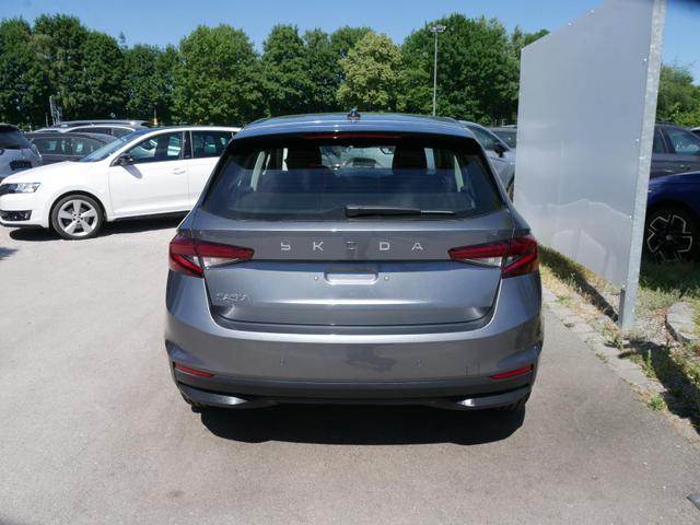 Skoda Fabia Selection 1.0 TSI *NAVI-&Uuml;BER-SMARTLINK*PDC-HI*LED*SHZ*KLIMA*RADIO 