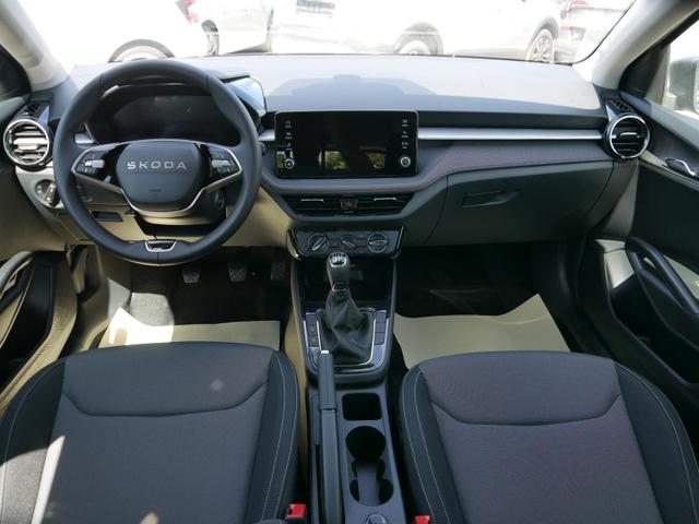 Skoda Fabia Selection 1.0 TSI *NAVI-&Uuml;BER-SMARTLINK*PDC-HI*LED*SHZ*KLIMA*RADIO 