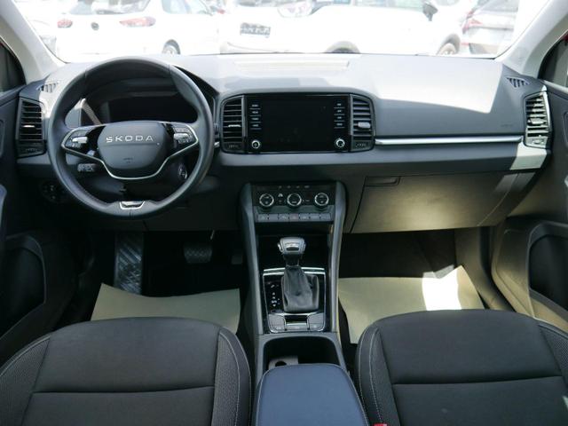 Skoda Karoq Selection 1.5 TSI DSG*ACC*PDC*KAMERA*TEMPOMAT*LED*SMARTLINK*KLIMA*RADIO*17-ZOLL 