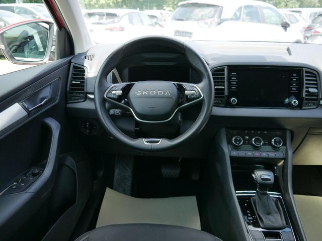 Skoda Karoq Selection 1.5 TSI DSG*ACC*PDC*KAMERA*TEMPOMAT*LED*SMARTLINK*KLIMA*RADIO*17-ZOLL 
