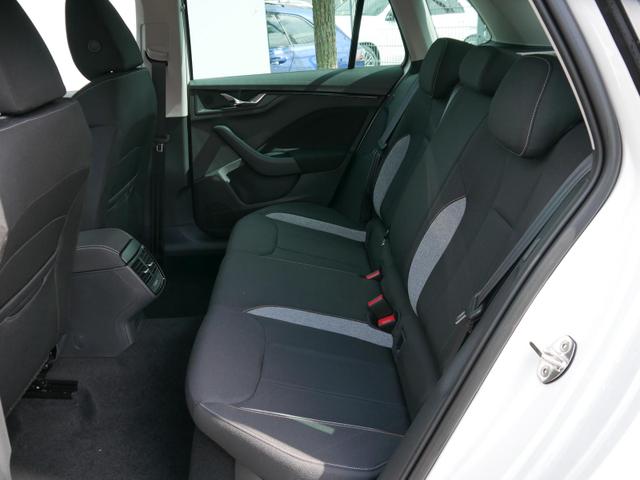 Skoda Kamiq Selection 1.0 TSI DSG*AHK-SCHWENKBAR*TEMPOMAT*PDC-HINTEN*KEYLESS-GO*SHZ* 
