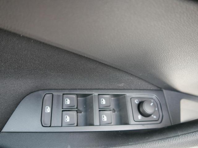 Skoda Kamiq Selection 1.0 TSI DSG*AHK-SCHWENKBAR*TEMPOMAT*PDC-HINTEN*KEYLESS-GO*SHZ* 