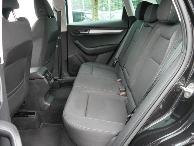 Skoda Karoq Selection 1.5 TSI DSG*ACC*PDC*KAMERA*TEMPOMAT*LED*SMARTLINK*KLIMA*RADIO*17-ZOLL 