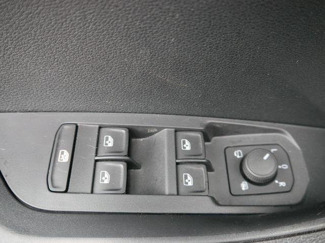 Skoda Karoq Selection 1.5 TSI DSG*ACC*PDC*KAMERA*TEMPOMAT*LED*SMARTLINK*KLIMA*RADIO*17-ZOLL 