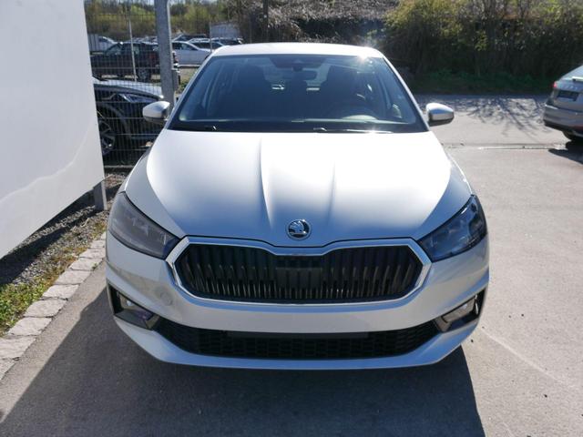 Skoda Fabia Selection 1.0 TSI *NAVI-&Uuml;BER-SMARTLINK*PDC-HI*LED*SHZ*KLIMA*RADIO 