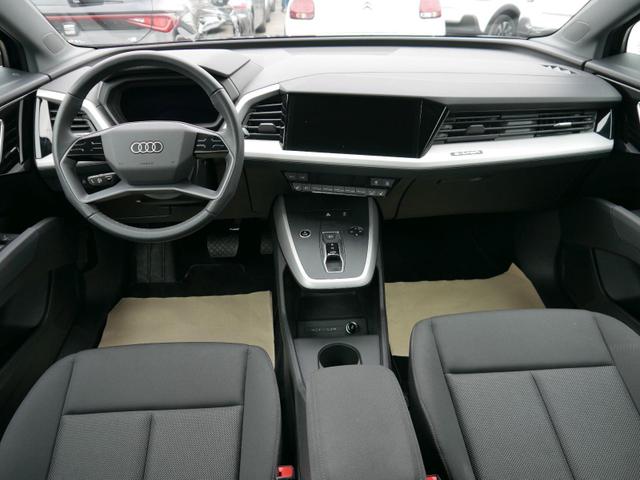 Audi Q4 e-tron 40 E-TRON*PDC-HINTEN*KEYLESS-GO*NAVI*LED*3-ZONE KLIMA* 