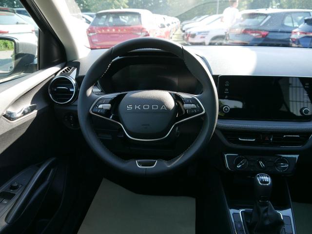 Skoda Fabia Selection 1.0 TSI *LED*PDC-HI*SMARTLINK*SHZ*BLUETOOTH*FRONT-ASSIST 
