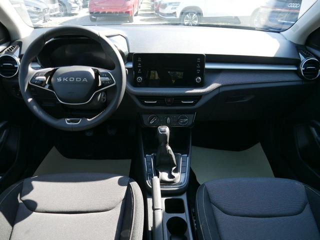 Skoda Fabia Selection 1.0 TSI *NAVI-&Uuml;BER-SMARTLINK*PDC-HI*LED*SHZ*KLIMA*RADIO 