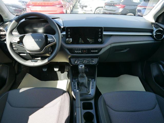 Skoda Fabia Selection 1.0 TSI *NAVI-&Uuml;BER-SMARTLINK*PDC-HI*LED*SHZ*KLIMA*RADIO 