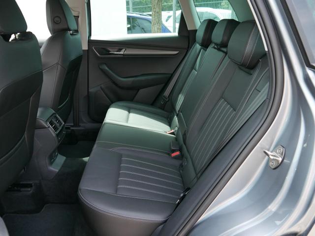 Skoda Karoq Style 1.5 DSG*NAVI*PDC*KAMERA*LED*SHZ*TEMPOMAT*LEDER*KLIMA*18-ZOLL 