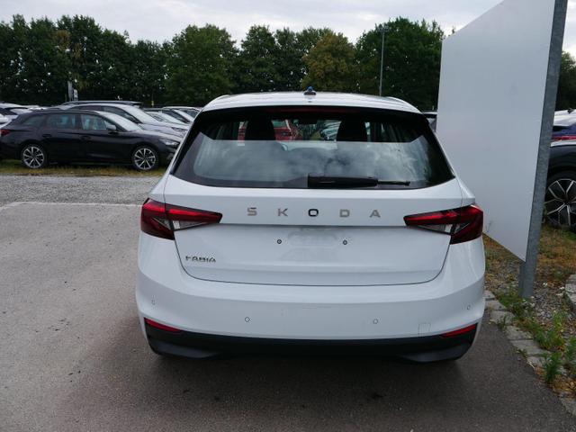 Skoda Fabia Selection 1.0 TSI DSG*NAVI-&Uuml;BER-SMARTLINK*LED*PDC-HI*SHZ*DAB*KLIMA 