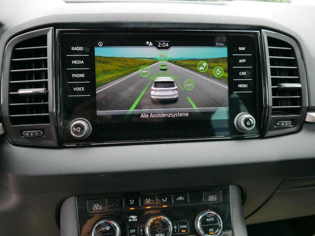 Skoda Karoq Selection 1.5 TSI DSG*ACC*PDC*KAMERA*TEMPOMAT*LED*SMARTLINK*KLIMA*RADIO*17-ZOLL 