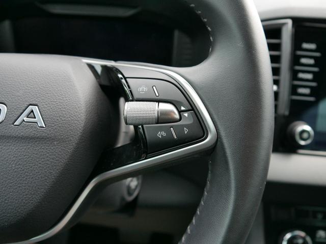 Skoda Karoq Selection 1.5 TSI DSG*ACC*PDC*KAMERA*TEMPOMAT*LED*SMARTLINK*KLIMA*RADIO*17-ZOLL 