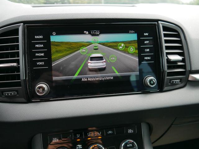 Skoda Karoq Selection 1.5 TSI DSG*ACC*PDC*KAMERA*TEMPOMAT*LED*SMARTLINK*KLIMA*RADIO*17-ZOLL 