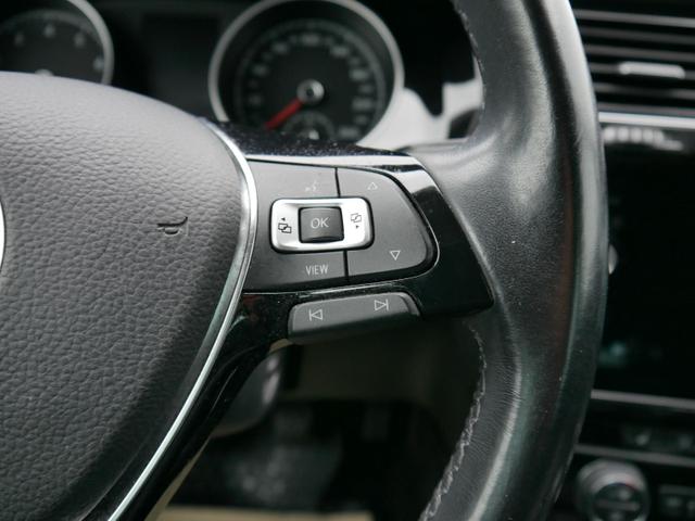 Volkswagen Golf Highline 1.5 BMT HIGHLINE*AHK-SCHWENKBAR*ACC*NAVI*PDC*LED*SHZ*TEMPOMAT*KLIMA* 
