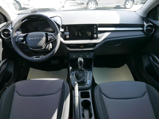Skoda Fabia Selection 1.0 TSI DSG*NAVI-&Uuml;BER-SMARTLINK*LED*PDC-HI*SHZ*DAB*KLIMA 