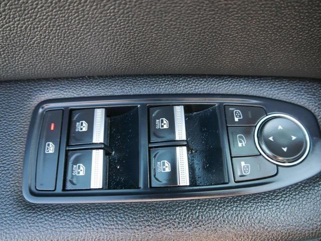 Renault Captur GPF INTENS TCe 155 EDC INTENS*NAVI*PDC-KAMERA*LED*SHZ*TEMPOMAT*KLIMA*17-ZOLL 
