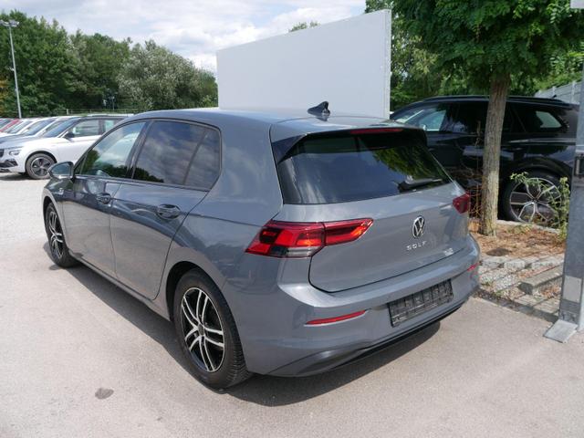 Volkswagen Golf LIFE VIII 1.5 TSI ACT * WINTERPAKET LED PARKTRONIC NAVI SITZ-& LENKRADHEIZUNG 