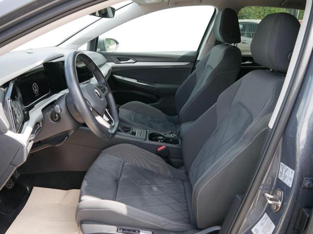 Volkswagen Golf LIFE VIII 1.5 TSI ACT * WINTERPAKET LED PARKTRONIC NAVI SITZ-& LENKRADHEIZUNG 