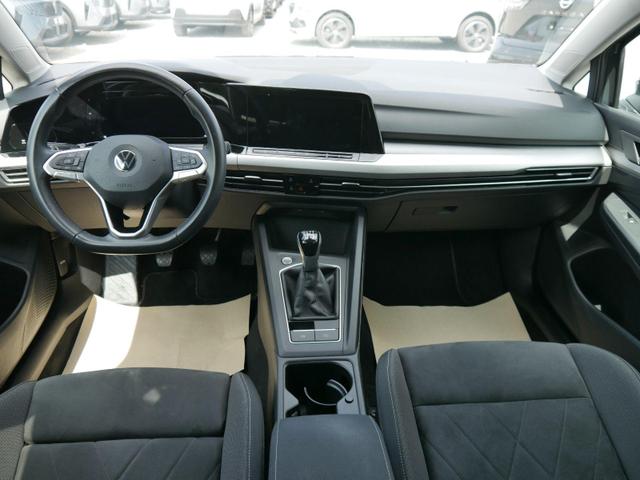 Volkswagen Golf LIFE VIII 1.5 TSI ACT * WINTERPAKET LED PARKTRONIC NAVI SITZ-& LENKRADHEIZUNG 