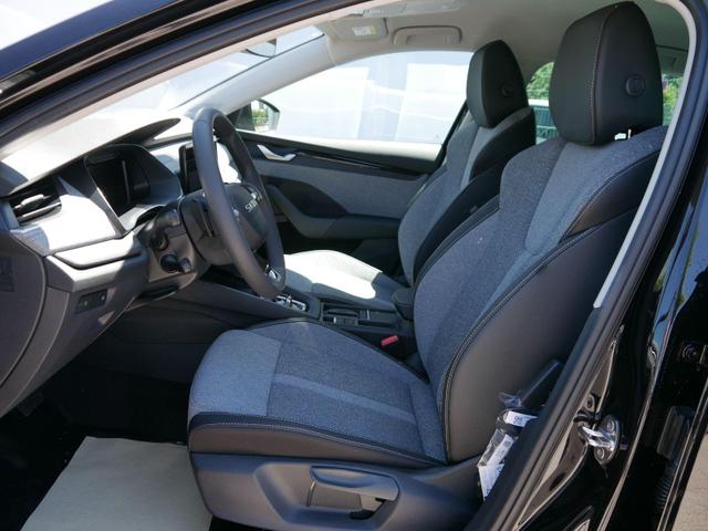 Octavia Combi Selection 2.0 TDI DSG*AHK-SCHWENKBAR*ACC*LED*PDC*SHZ*SMARTLINK 