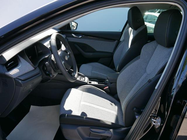Octavia Combi Selection 1.5 TSI mHEV DSG*AHK-SCHW*ACC*PDC*LED*SHZ*SMARTLINK*KLIMA 