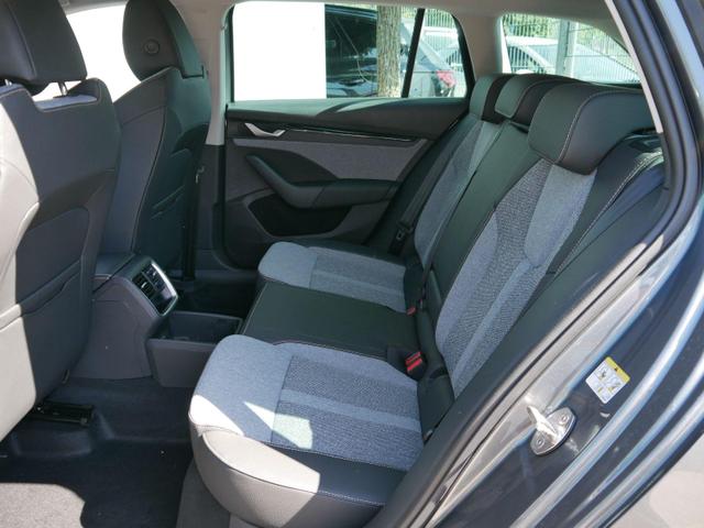 Octavia Combi Selection 2.0 TDI DSG*AHK-SCHWENKBAR*ACC*LED*PDC*SHZ*SMARTLINK 