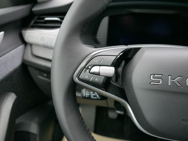 Skoda Octavia Combi Selection 1.5 TSI Selection*ACC*NAVI-&Uuml;BER-SMARTLINK*LED*PDC*KAMERA*SHZ*TEMPOMAT 