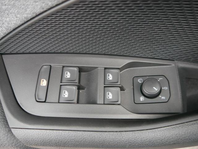 Skoda Octavia Combi Selection 1.5 TSI Selection*ACC*NAVI-&Uuml;BER-SMARTLINK*LED*PDC*KAMERA*SHZ*TEMPOMAT 