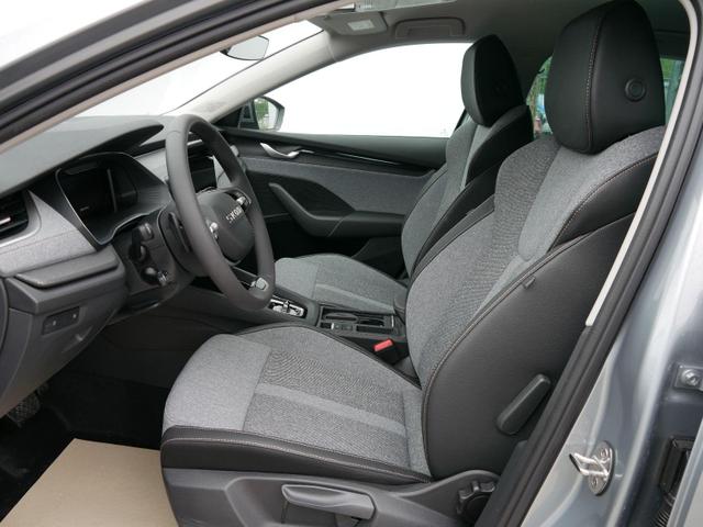 Skoda Octavia Combi Selection 2.0 TDI DSG*AHK-SCHWENKBAR*ACC*LED*PDC*SHZ*SMARTLINK 