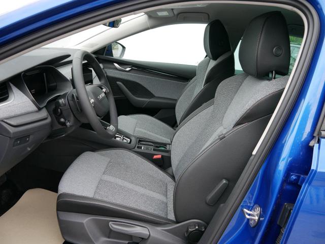 Skoda Octavia Combi Selection 2.0 TDI DSG*AHK-SCHWENKBAR*ACC*LED*PDC*SHZ*SMARTLINK 
