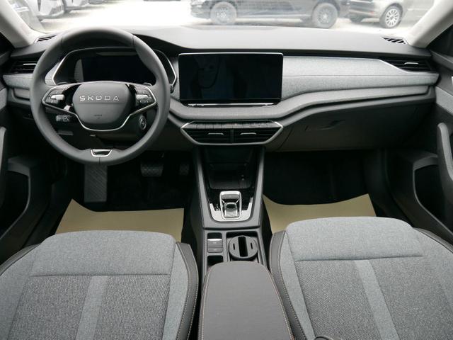 Skoda Octavia Combi Selection 2.0 TDI DSG*AHK-SCHWENKBAR*ACC*LED*PDC*SHZ*SMARTLINK 